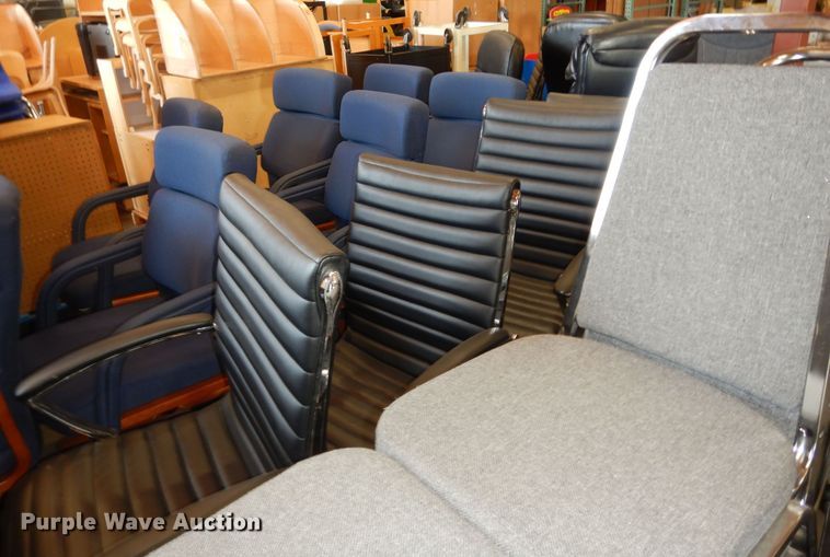 image for item KS9690 Approximately 120 chairs