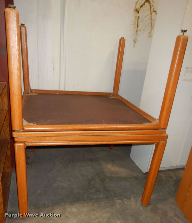 image for item KS9695 Approximately 32 tables