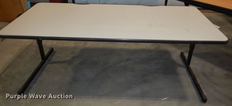 image for item KS9695 Approximately 32 tables