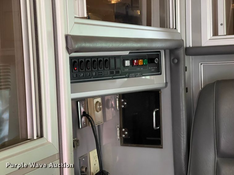 image for item LF9008 2000 Chevrolet Express 3500  ambulance