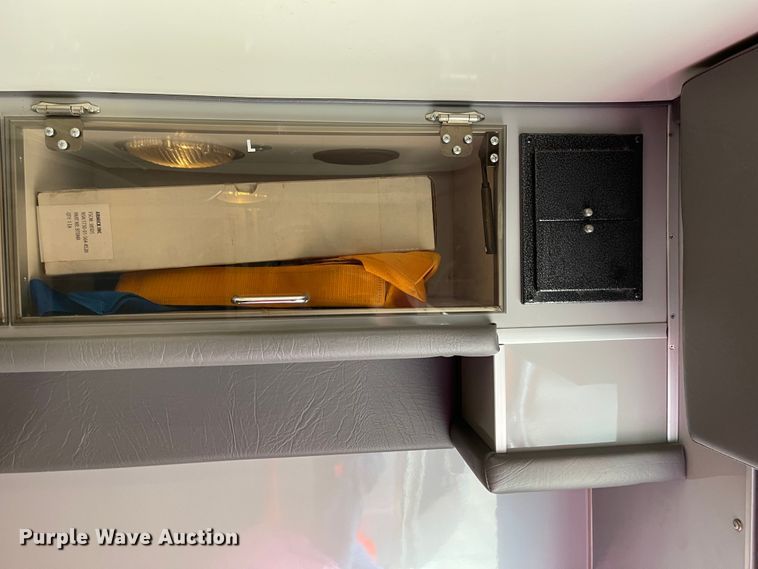 image for item LF9008 2000 Chevrolet Express 3500  ambulance