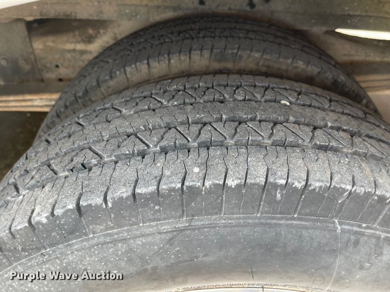 image for item LF9008 2000 Chevrolet Express 3500  ambulance