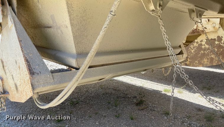 image for item LF9127 2008 Corn Belt S-3502  bottom dump trailer