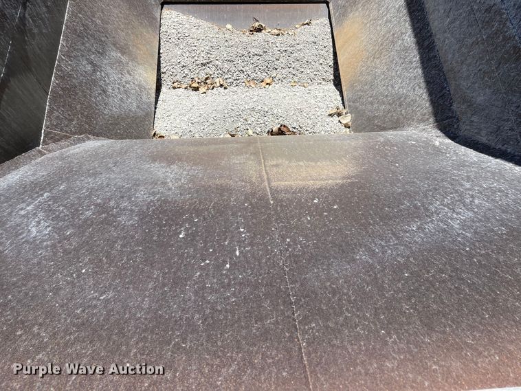 image for item LF9127 2008 Corn Belt S-3502  bottom dump trailer