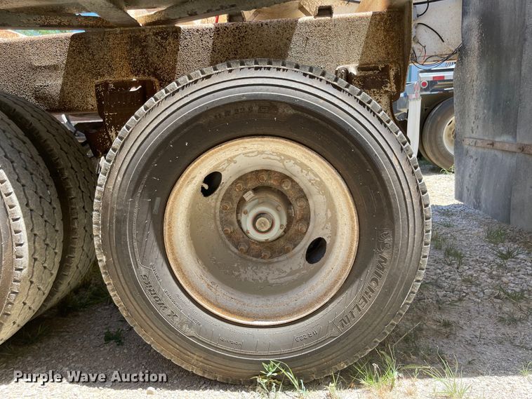 image for item LF9127 2008 Corn Belt S-3502  bottom dump trailer