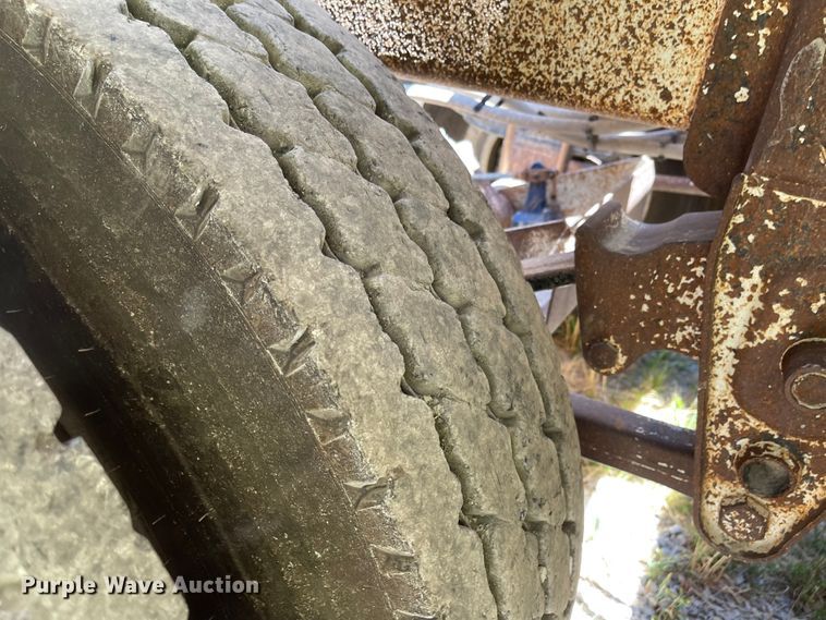 image for item LF9127 2008 Corn Belt S-3502  bottom dump trailer