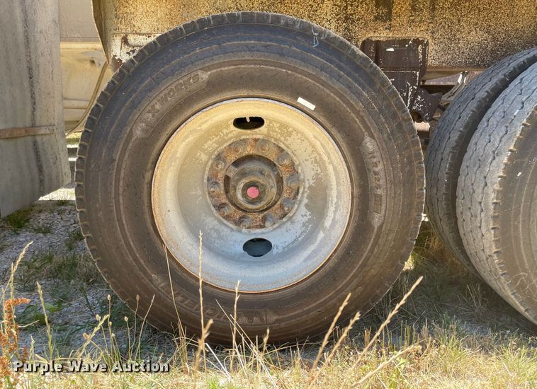 image for item LF9127 2008 Corn Belt S-3502  bottom dump trailer