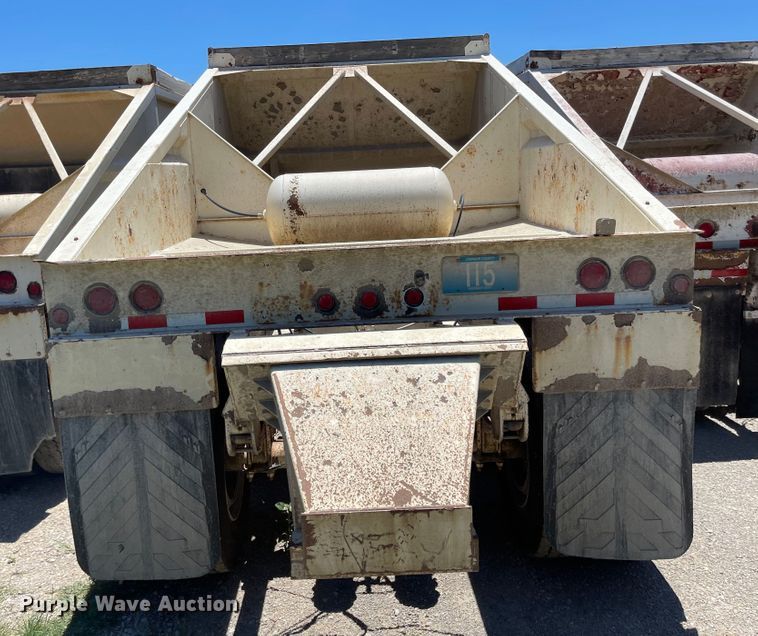 image for item LF9128 2007 Corn Belt S-4002  bottom dump trailer