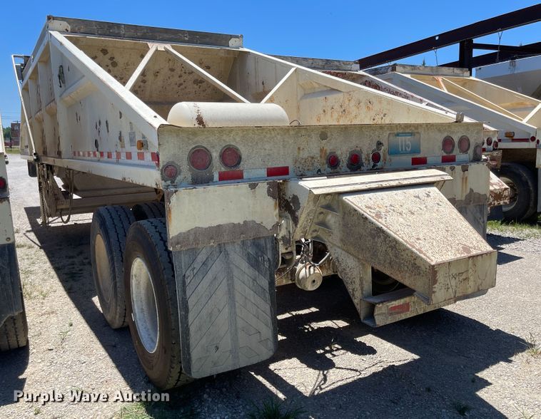 image for item LF9128 2007 Corn Belt S-4002  bottom dump trailer