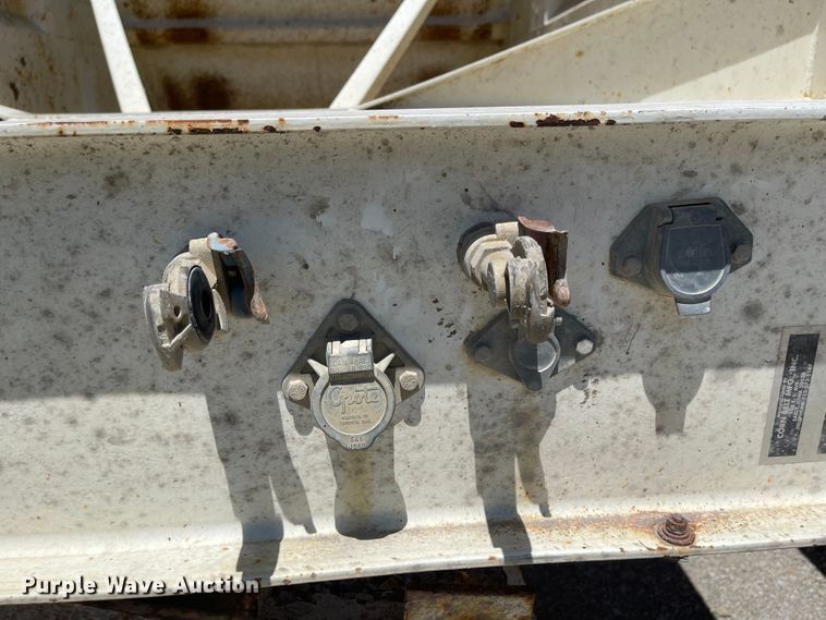 image for item LF9128 2007 Corn Belt S-4002  bottom dump trailer