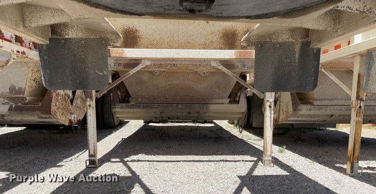 image for item LF9128 2007 Corn Belt S-4002  bottom dump trailer