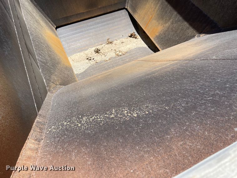 image for item LF9128 2007 Corn Belt S-4002  bottom dump trailer