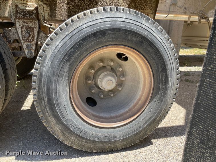 image for item LF9128 2007 Corn Belt S-4002  bottom dump trailer