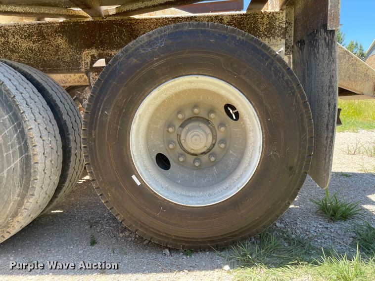 image for item LF9128 2007 Corn Belt S-4002  bottom dump trailer