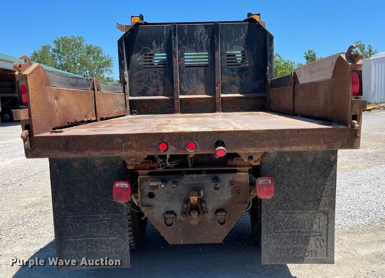 image for item LF9130 2005 Freightliner Business Class M2  dump truck