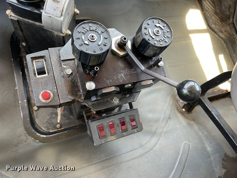 image for item LF9130 2005 Freightliner Business Class M2  dump truck