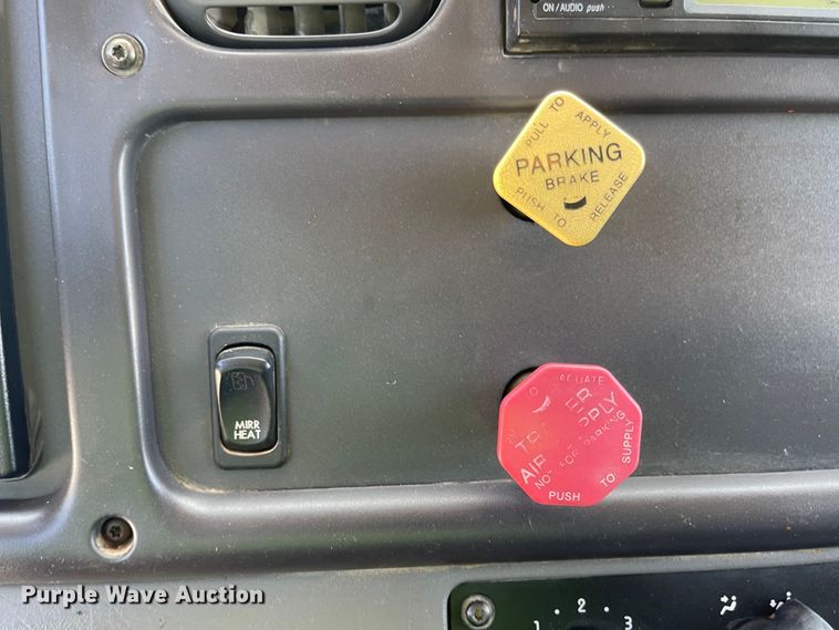 image for item LF9130 2005 Freightliner Business Class M2  dump truck