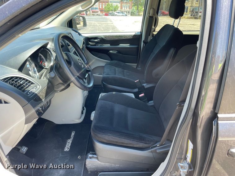 image for item LF9131 2015 Dodge Grand Caravan  van