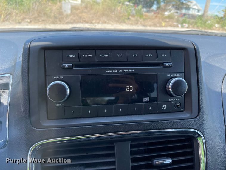 image for item LF9131 2015 Dodge Grand Caravan  van