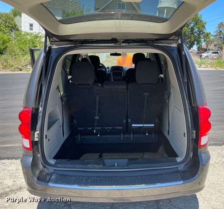 image for item LF9131 2015 Dodge Grand Caravan  van