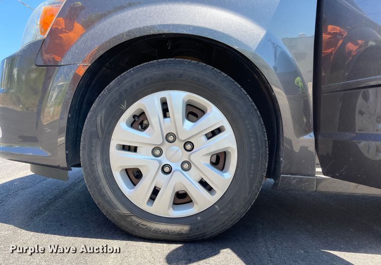 image for item LF9131 2015 Dodge Grand Caravan  van