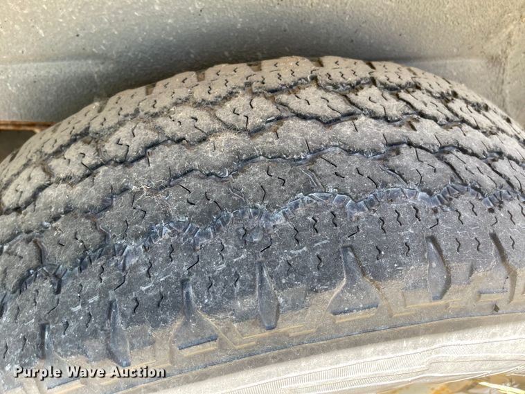 image for item LF9134 2005 Ford Excursion  SUV