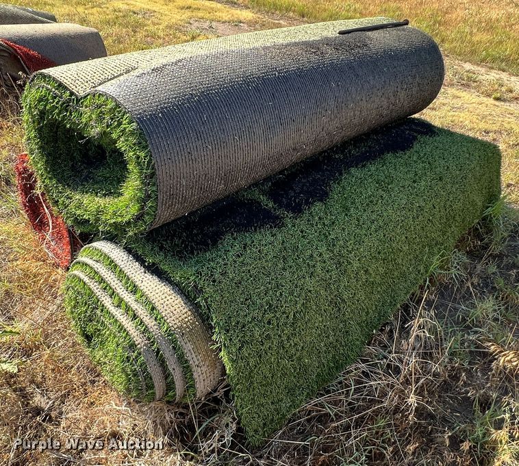 image for item LI9292 (3) rolls of artificial turf