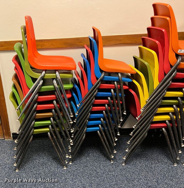 image for item LI9308 Approximately 68 chairs