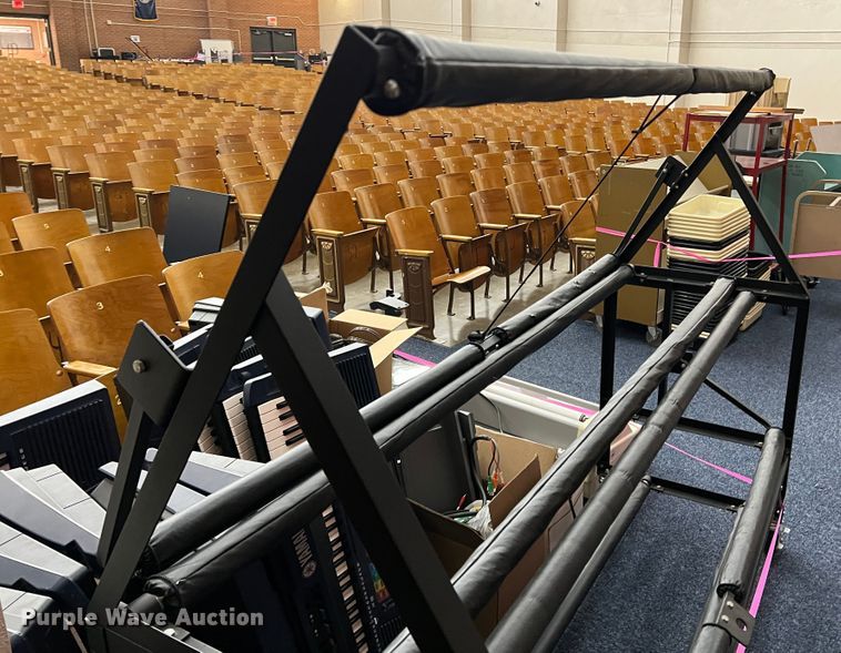 image for item LI9312 Music equipment