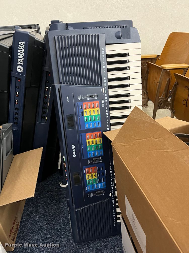 image for item LI9312 Music equipment