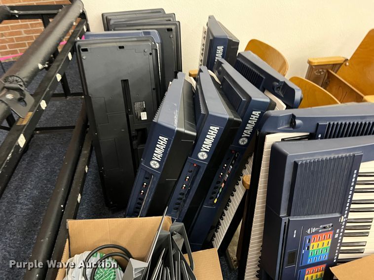 image for item LI9312 Music equipment