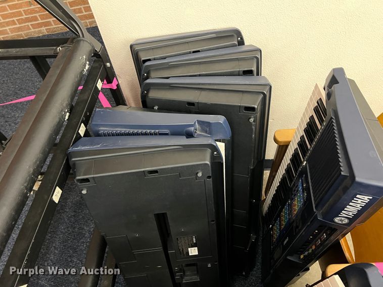 image for item LI9312 Music equipment