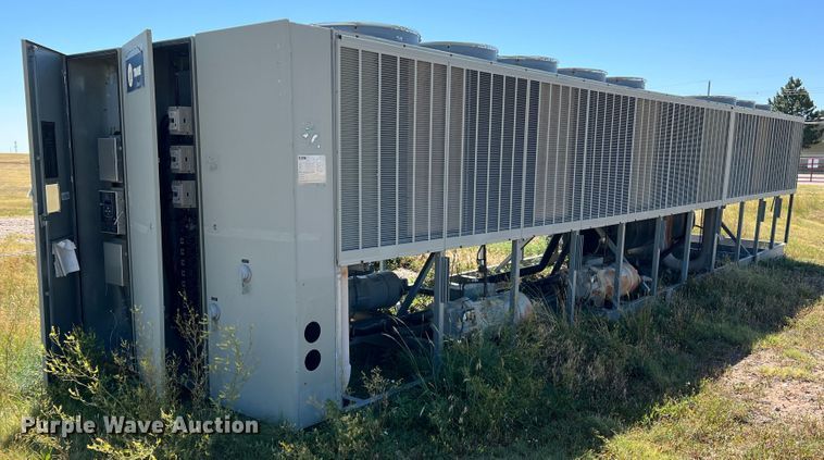 image for item LI9320 Trane RTAA2404XN01A3D0BFGRN  AC unit