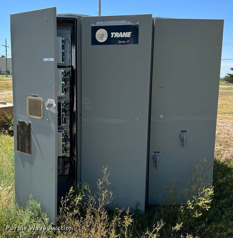 image for item LI9320 Trane RTAA2404XN01A3D0BFGRN  AC unit