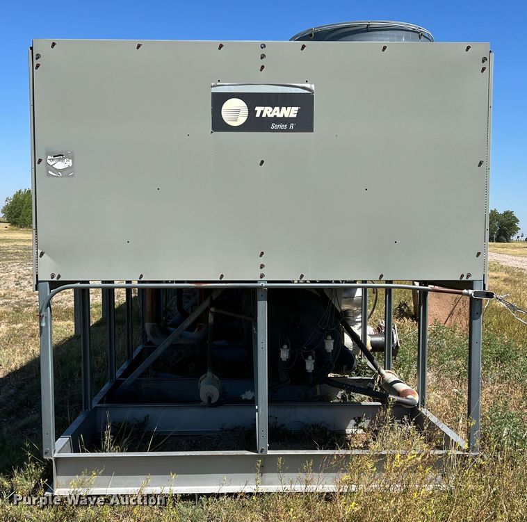 image for item LI9320 Trane RTAA2404XN01A3D0BFGRN  AC unit