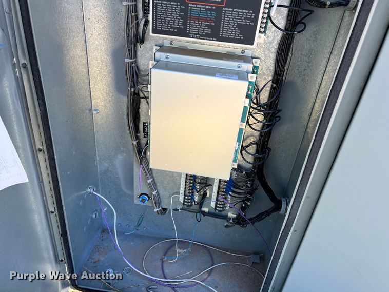 image for item LI9320 Trane RTAA2404XN01A3D0BFGRN  AC unit