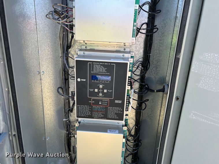 image for item LI9320 Trane RTAA2404XN01A3D0BFGRN  AC unit