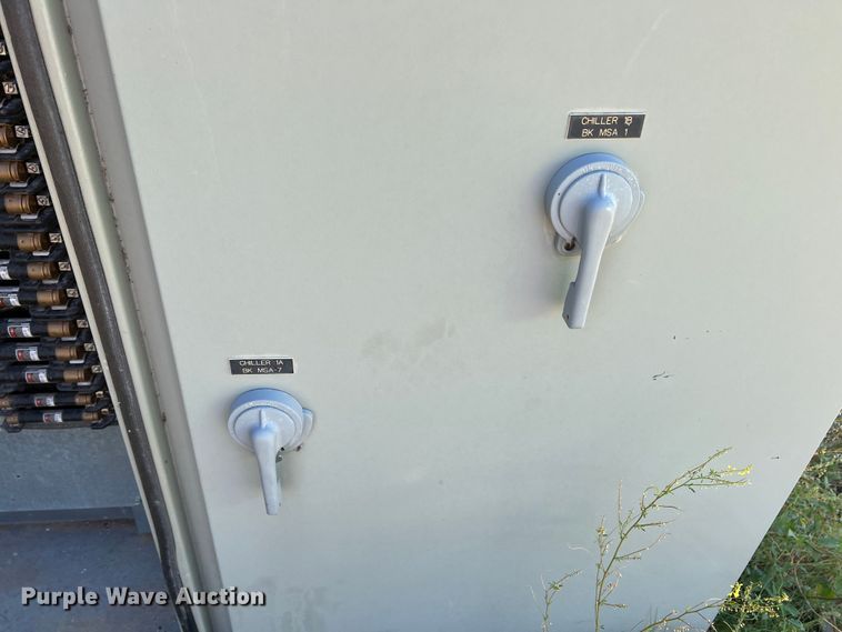 image for item LI9320 Trane RTAA2404XN01A3D0BFGRN  AC unit