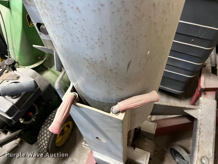 image for item LI9324 Gray TNT550  pneumatic jack