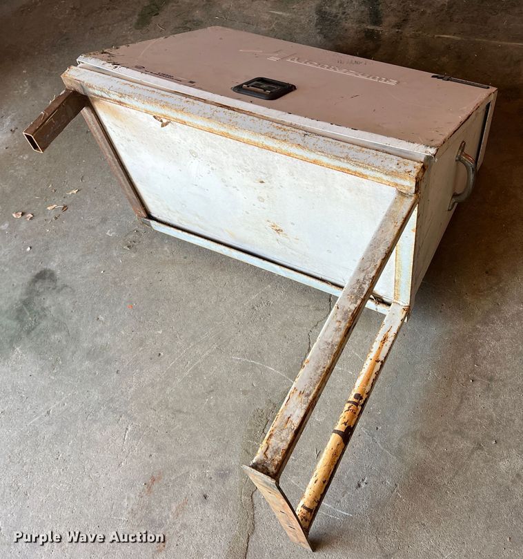 image for item LI9340 (2) toolboxes