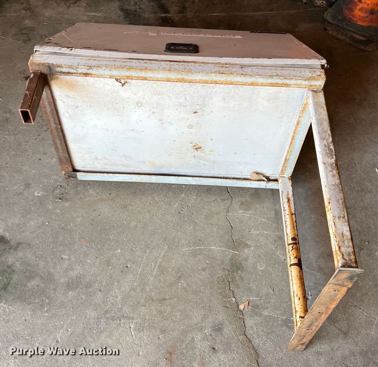 image for item LI9340 (2) toolboxes