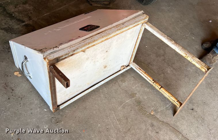 image for item LI9340 (2) toolboxes