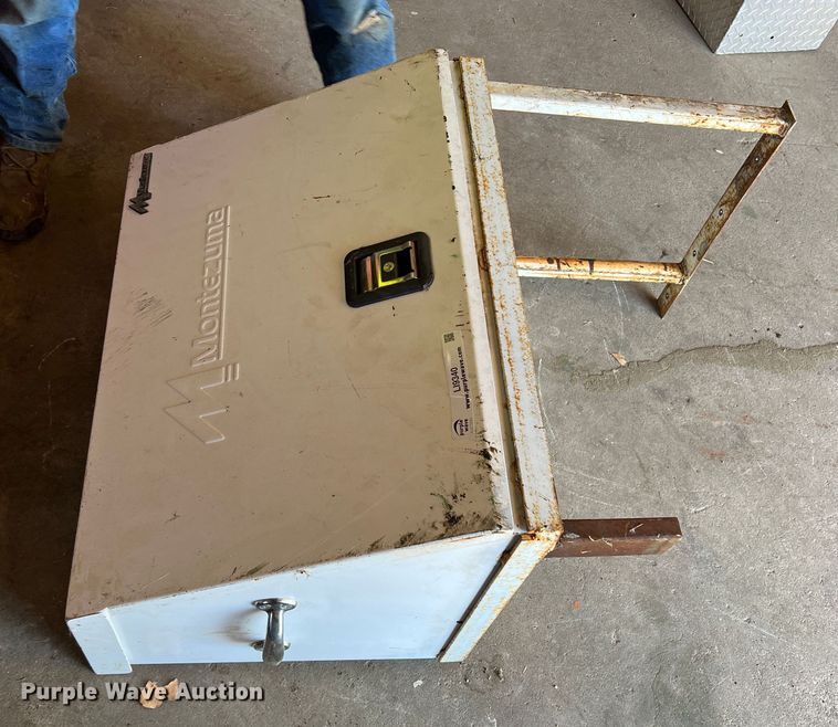 image for item LI9340 (2) toolboxes