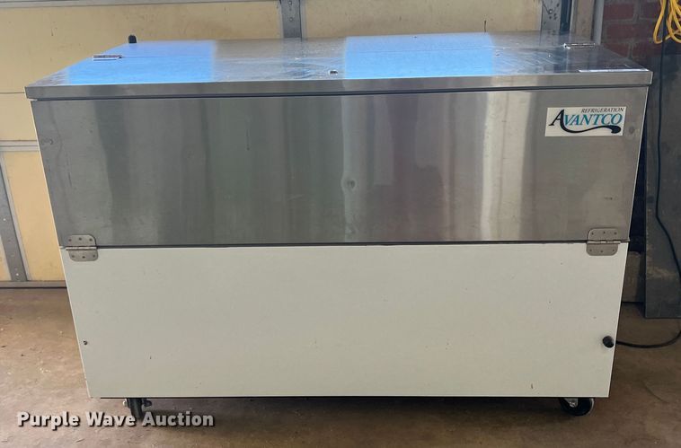 image for item LI9347 Avantco 178MC58HC  refrigerator