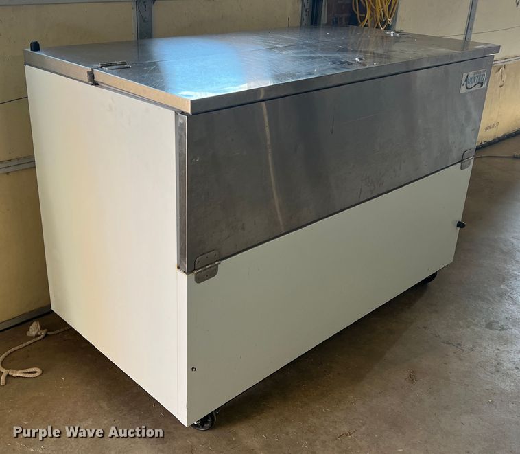 image for item LI9347 Avantco 178MC58HC  refrigerator