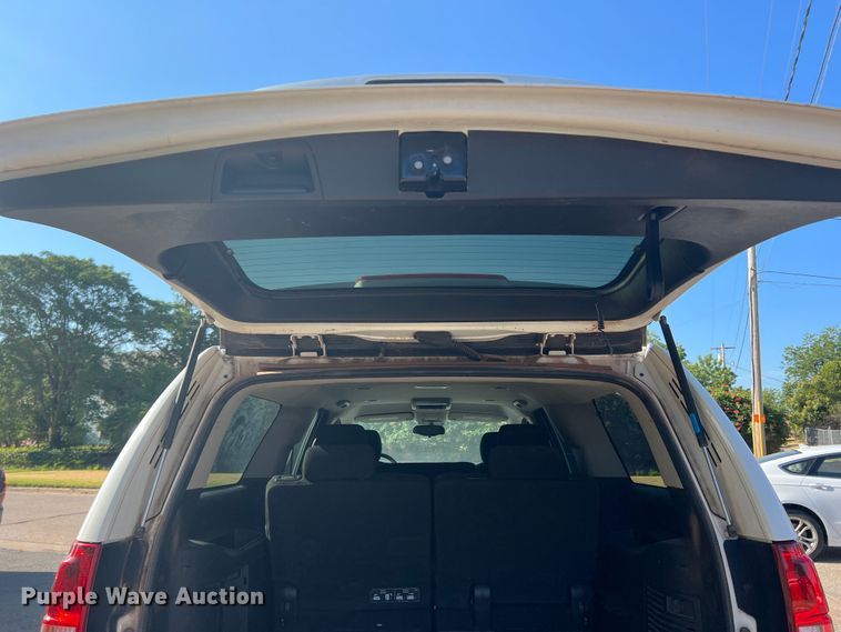 image for item LI9348 2011 Chevrolet Suburban  SUV