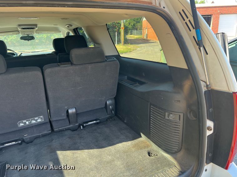 image for item LI9348 2011 Chevrolet Suburban  SUV
