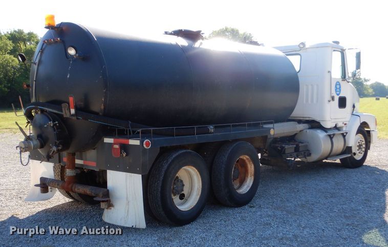 image for item LP9387 1994 White GMC WCA  water truck