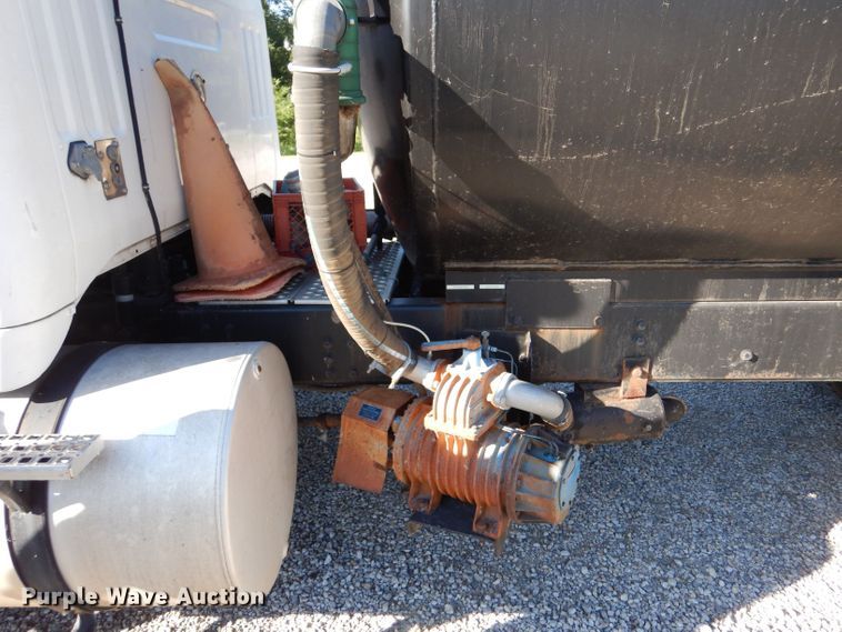 image for item LP9387 1994 White GMC WCA  water truck