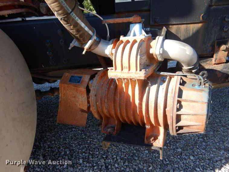 image for item LP9387 1994 White GMC WCA  water truck